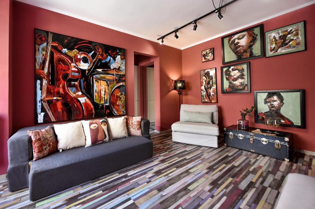Captivating Old Town Apartment Букурещ Екстериор снимка