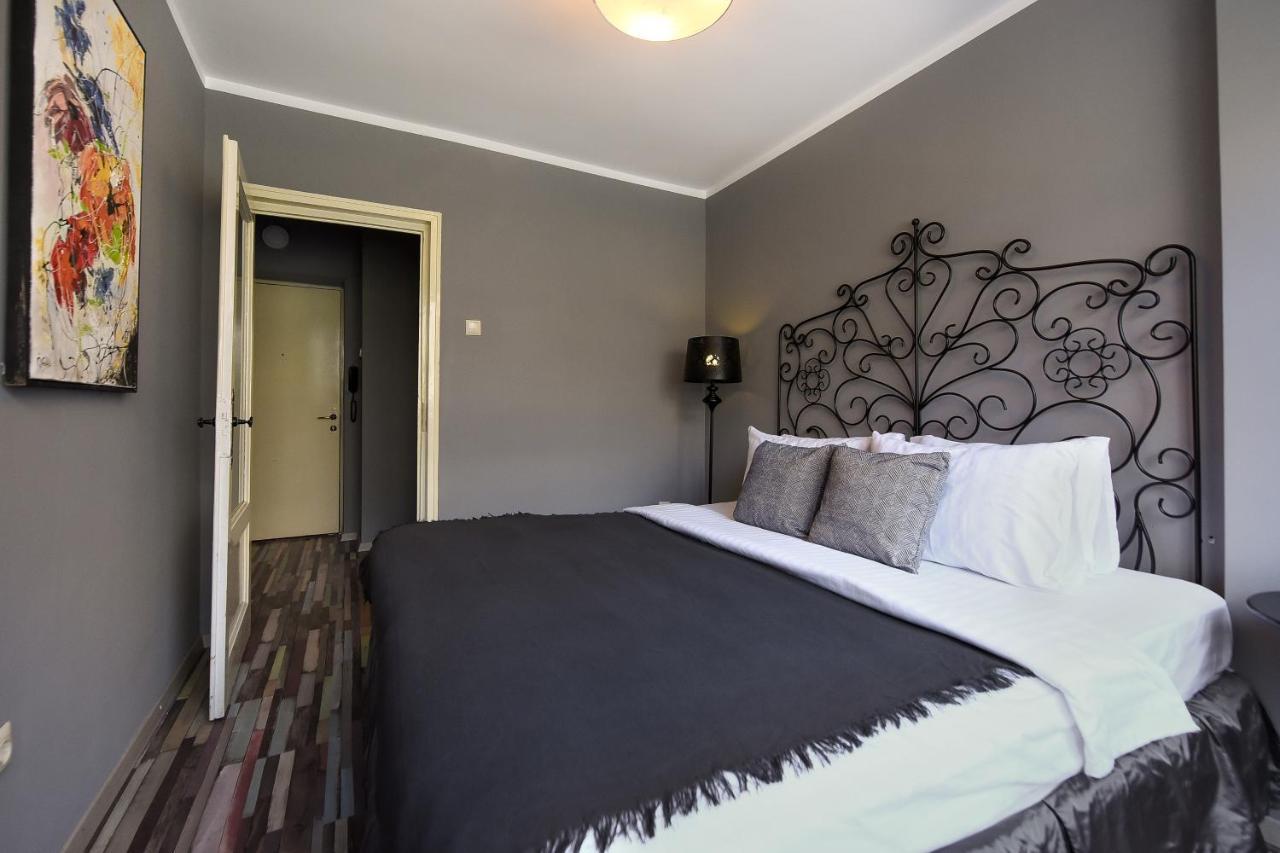 Captivating Old Town Apartment Букурещ Екстериор снимка