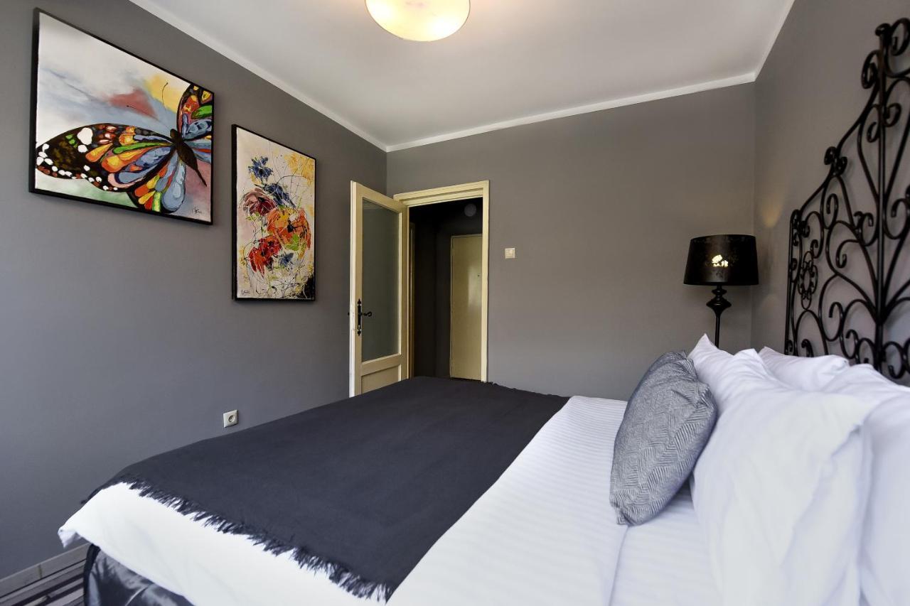 Captivating Old Town Apartment Букурещ Екстериор снимка