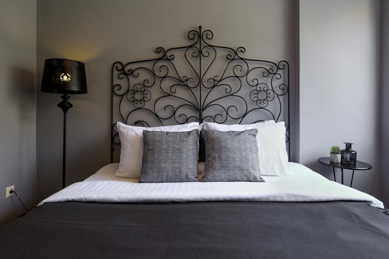 Captivating Old Town Apartment Букурещ Екстериор снимка